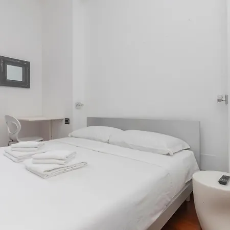 Apartment Elegante Trilocale Vicino A Piazzale Loreto *