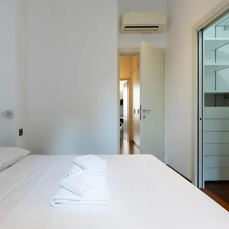 Elegante Trilocale Vicino A Piazzale Loreto Apartament